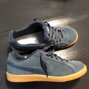 Nike Court Royale (Men’s 9.5)